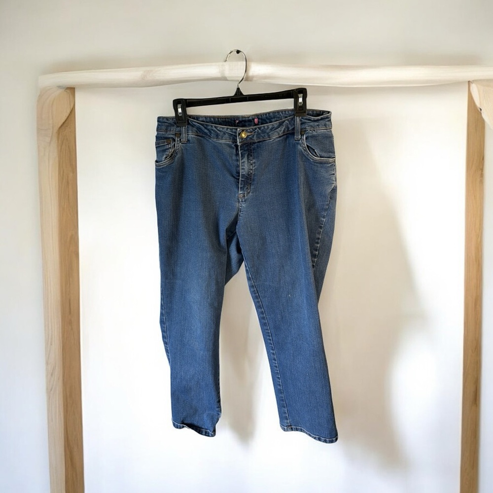 Woman Within dark wash jeans size 16PW. 71% cotton 28% polyester 1% spandex RK5n